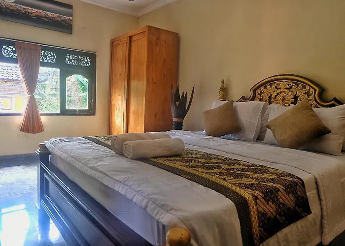 Gunung Kawi House